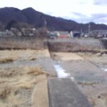 川